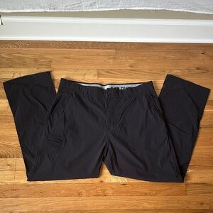 Union Bay Tech Men's Cargo Pants in Deep Black